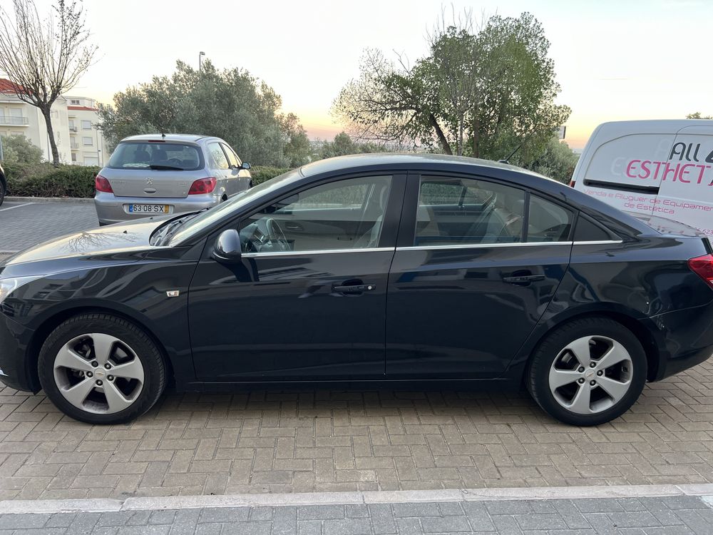 Chevrolet Cruze 2.0 2010