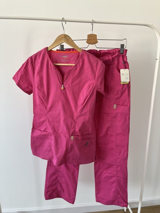 Różowa odzież medyczna