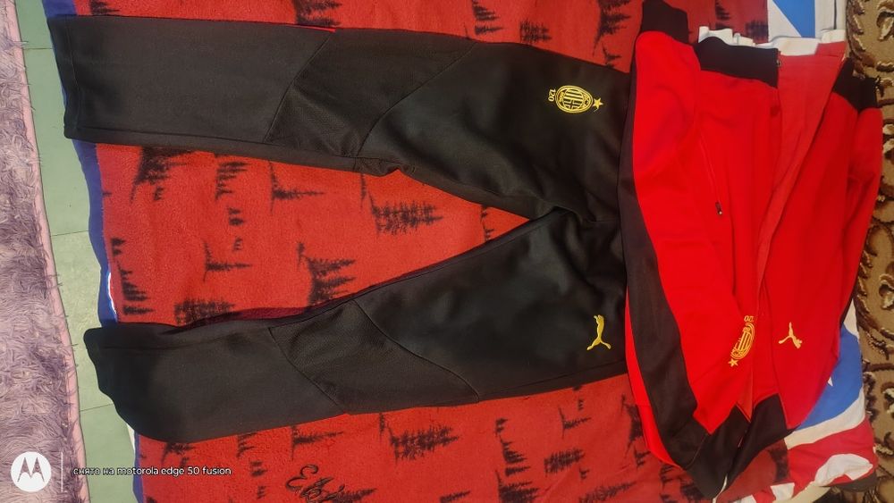 Продам Спортивный костюм мужской