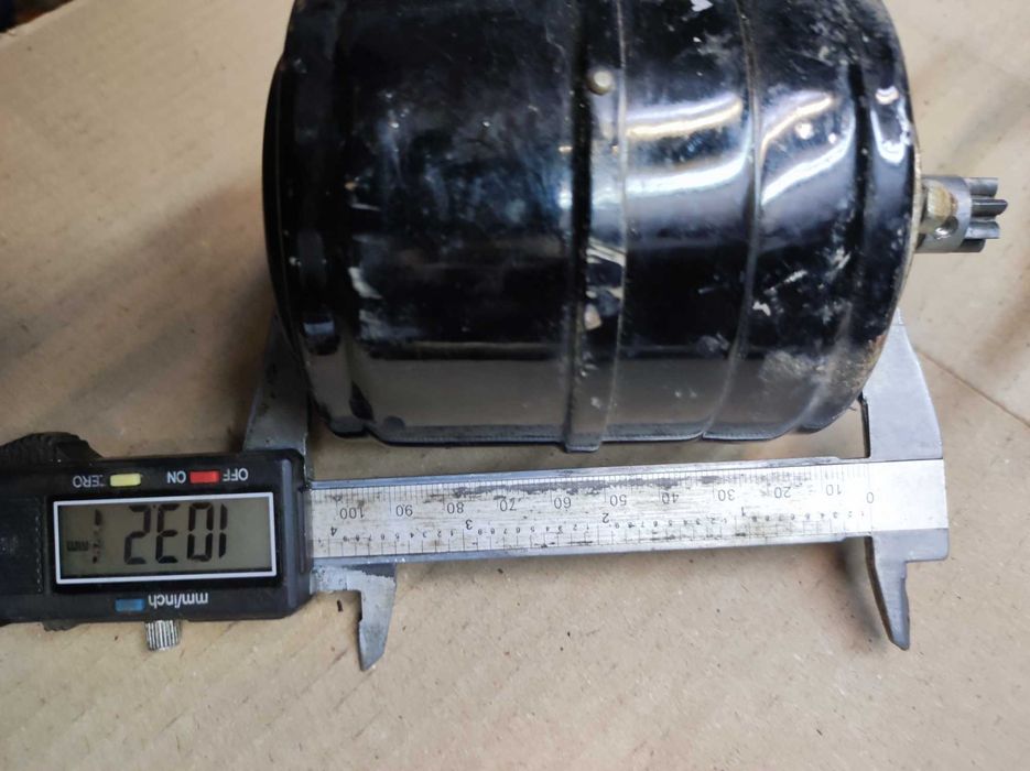 електродвигун UA7F54V 220В 6Вт 1320 об/хв