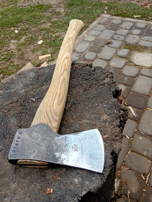 Szwedzka siekiera Hults Bruk po regeneracji