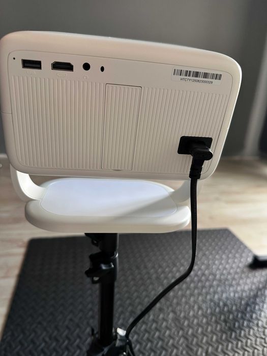 Magcubic L018 проектор 4K з автофокусом та Android 11 для кіно і відео