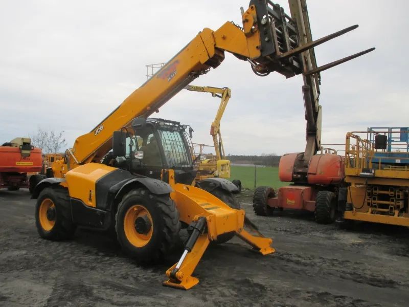 JCB 540-140  ładowarka teleskopowa 4x4x4 4t 14m UDT