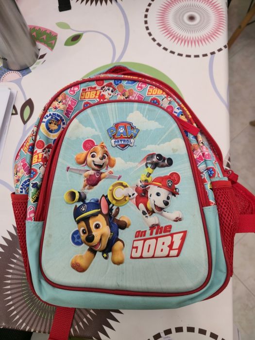 Mochila pequena de criança
