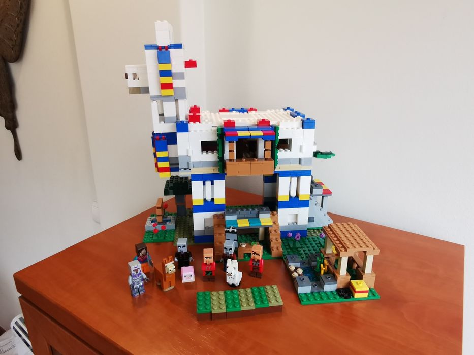 Lego 21188 The llama village