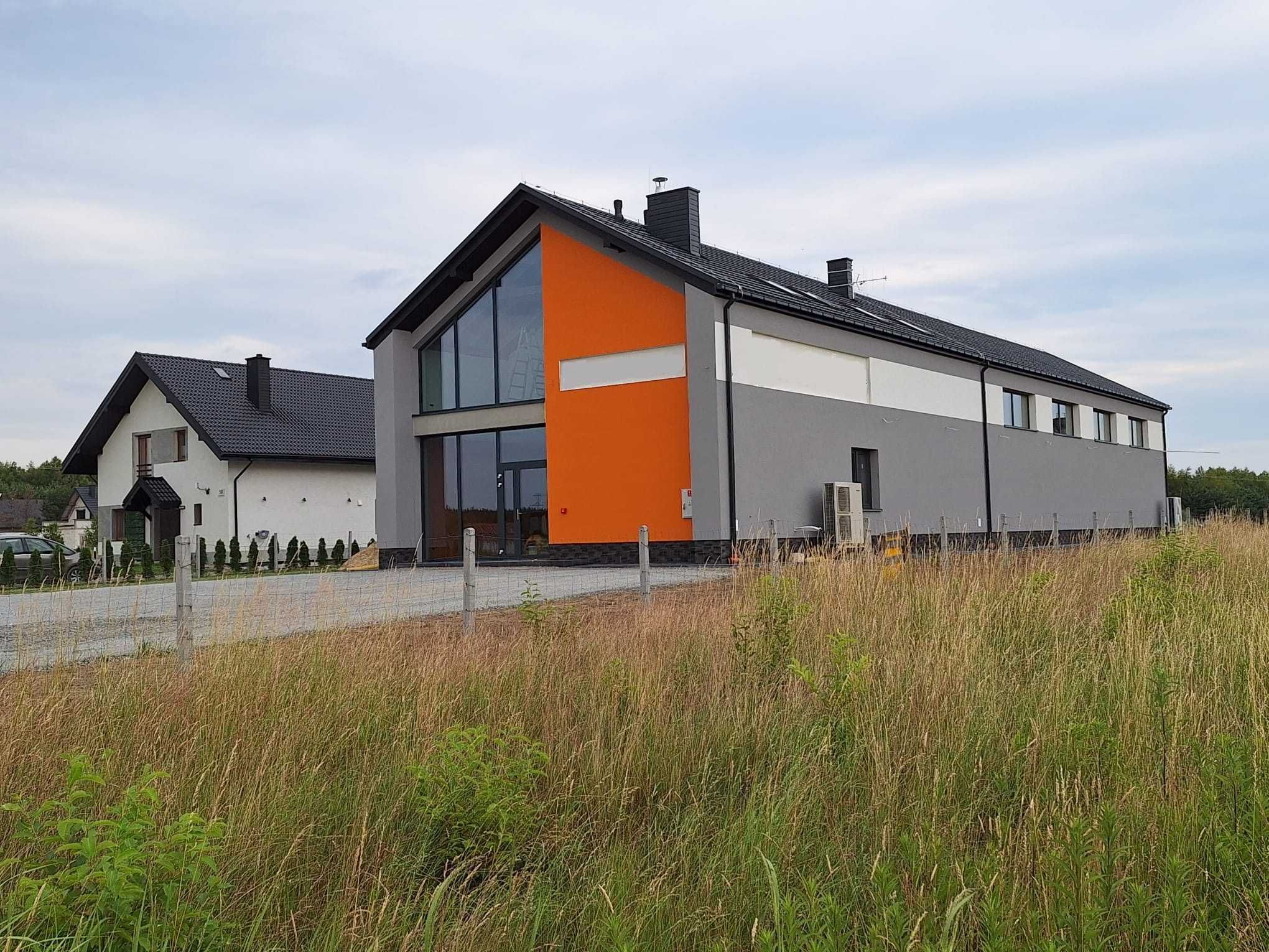 Magazyn/hala + biura i mieszkania na wynajem FOR RENT