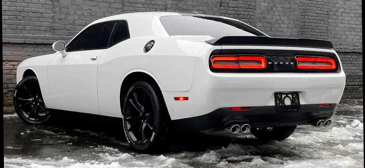 Продам Dodge Challenger 2016 3.6