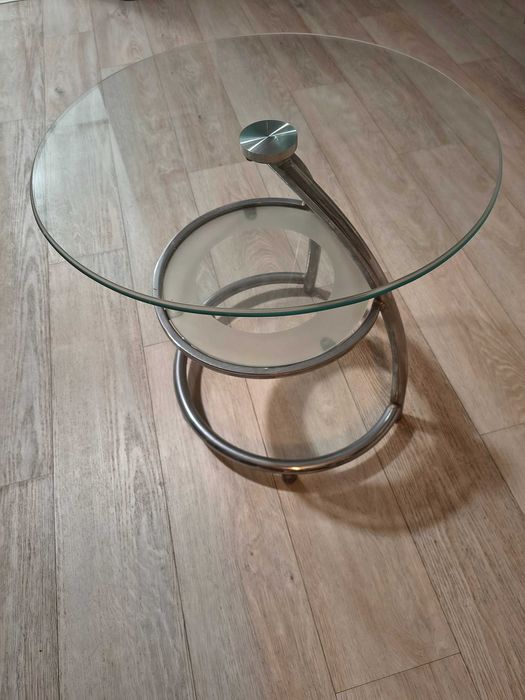 Szklany stolik kawowy