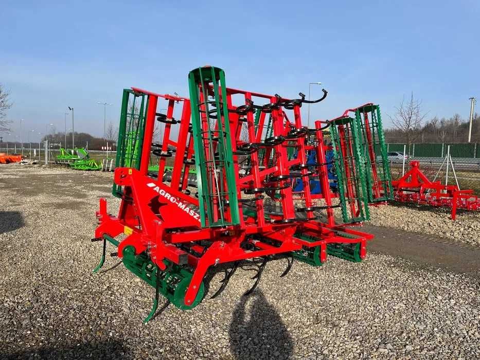 Agregat uprawowy składany hydraulicznie Euro-Masz 3,6-4,2 AGROSTAL