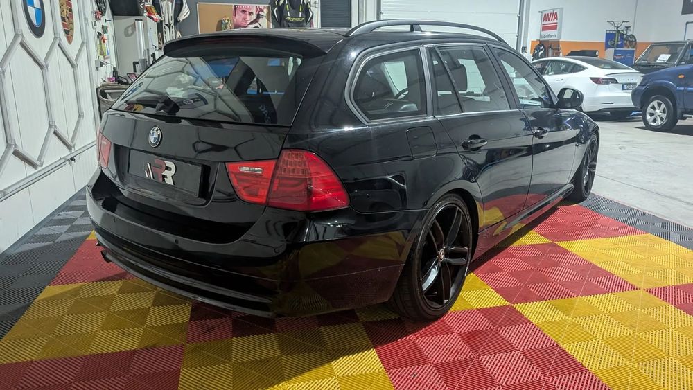 BMW 318 d DPF Touring Edition Exclusive
