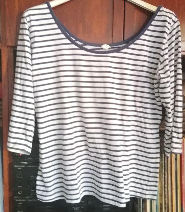Blusas tamanhos S e M.