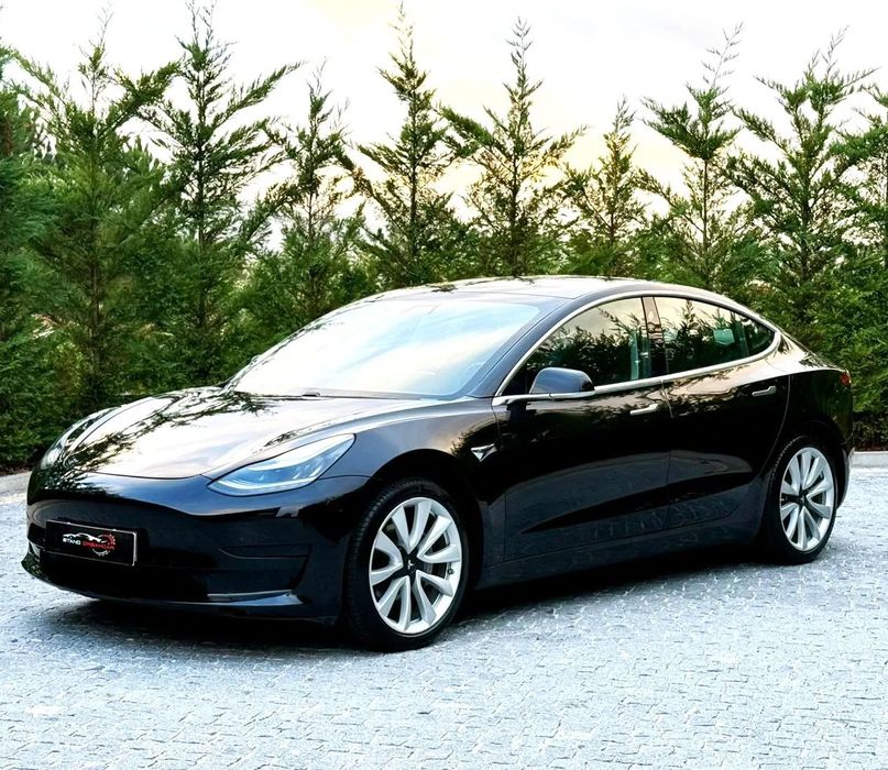 Tesla Model 3 Standard Range Plus RWD