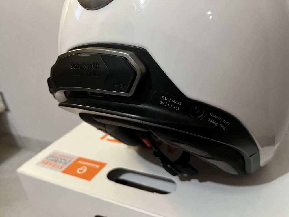 Kask motocyklowy schuberth M1 z SRC system rozmiar M