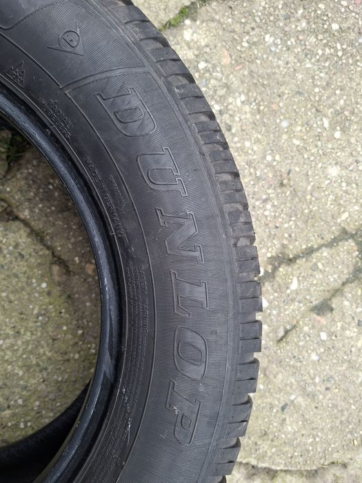 Opony zimowe Dunlop 215/65R16