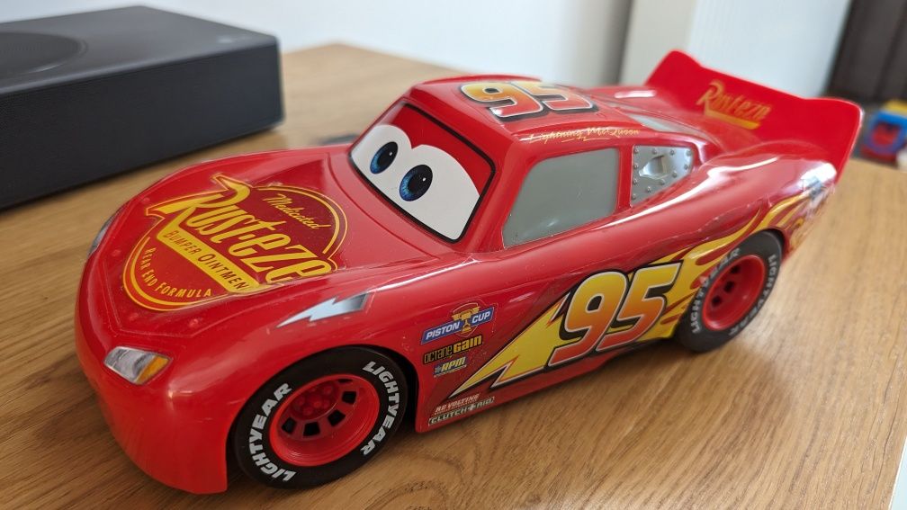 Zdalnie sterowany ZigZag McQueen Auto Cars RC  polecam