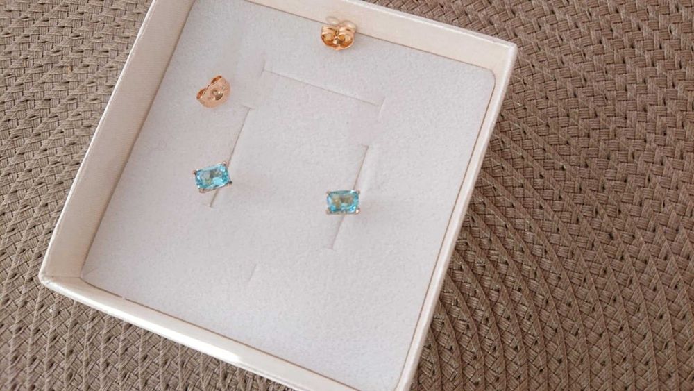 Kolczyki z topazem, ze stali szlachetnej, używane