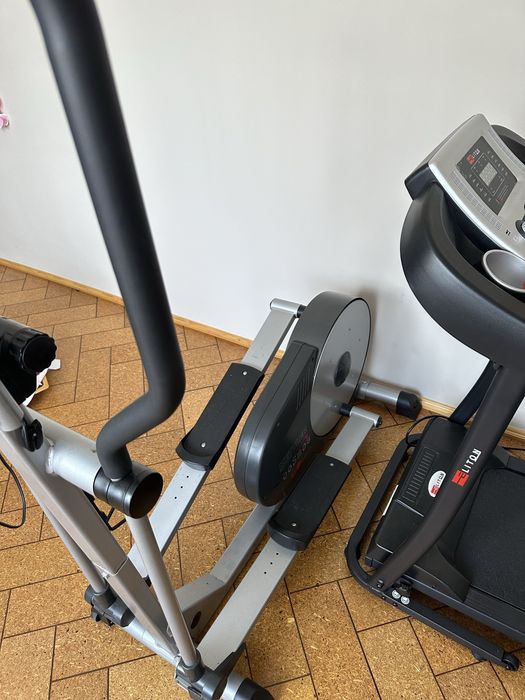 Orbitrek firmy Ketler bardzo masywnyjak nowy