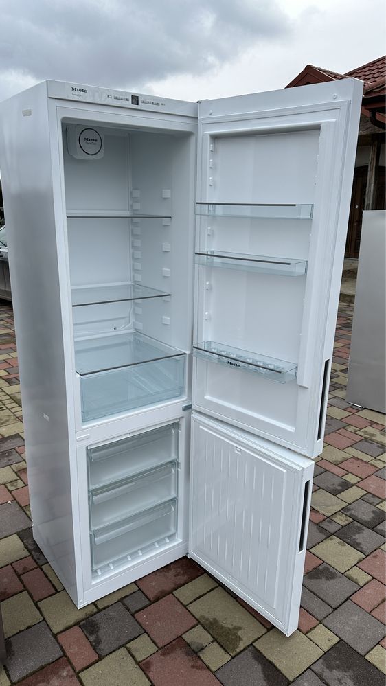 Холодильник Miele KFN 29162/Дуже гарний!