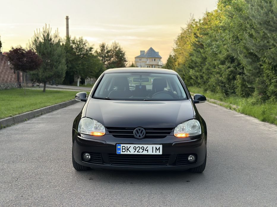 Volkswagen Golf 5 V 1.4MPI