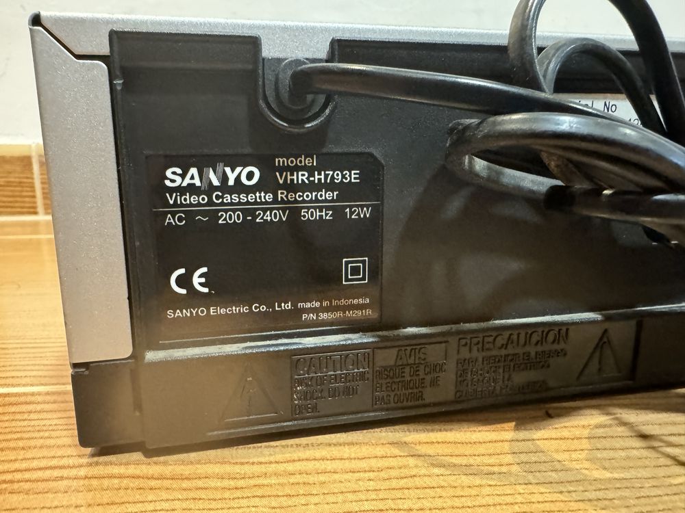 Leitor Gravador VHS Sanyo