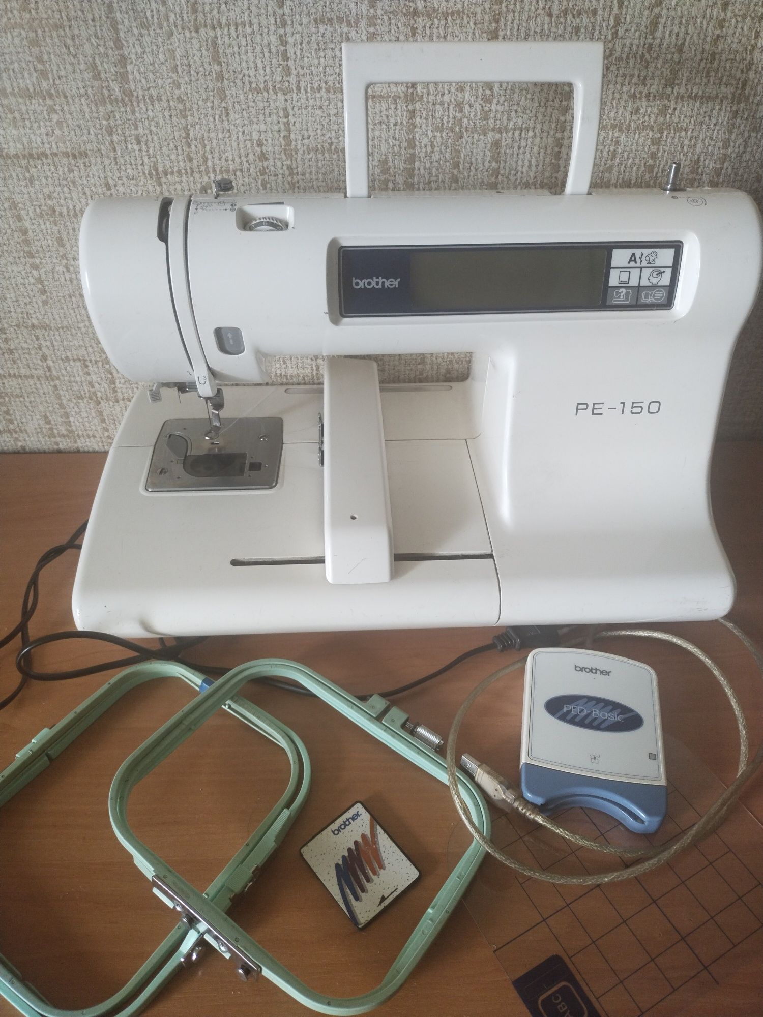 ПРОДАЖ Вишивальна машинка РЕ-150