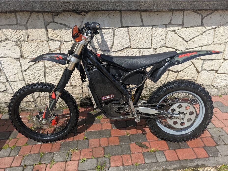 Motocykl elektryczny 13kW mocny, zwinny i lekki