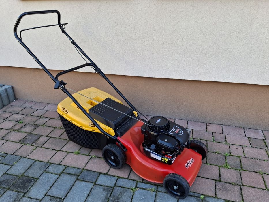 Kosiarka spalinowa Briggs&Stratton 3,5KM kosz