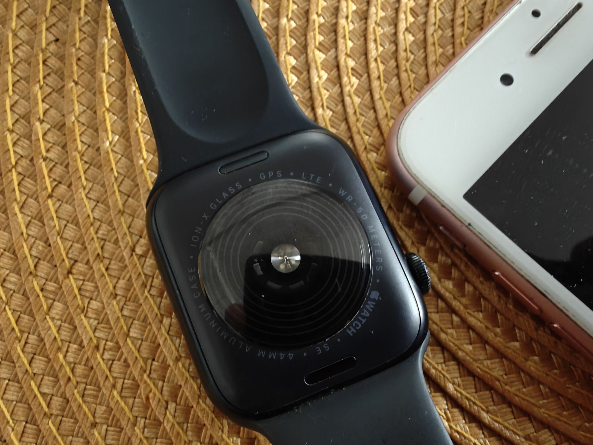 iPhone 12 Pro Max, iPhone 7 Plus, Apple Watch 10 gen - zablokowane daw