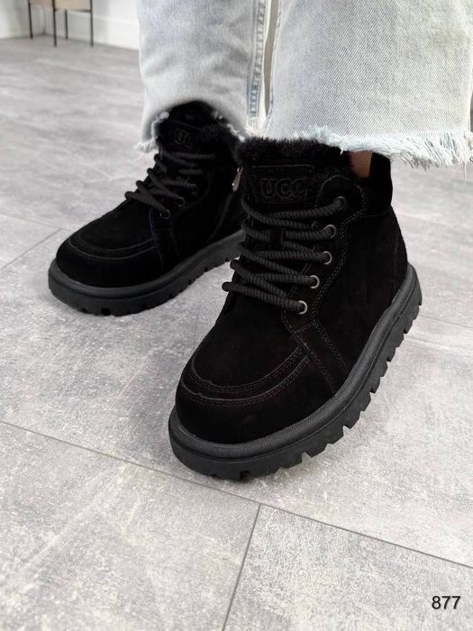 Жіночі шкіряні зимові черевики в кольорах