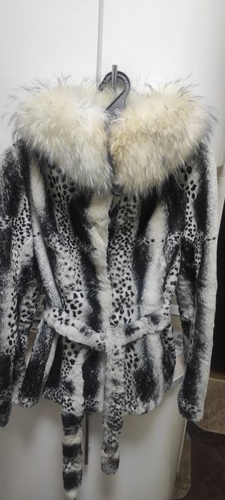 Жіночий верхній одяг