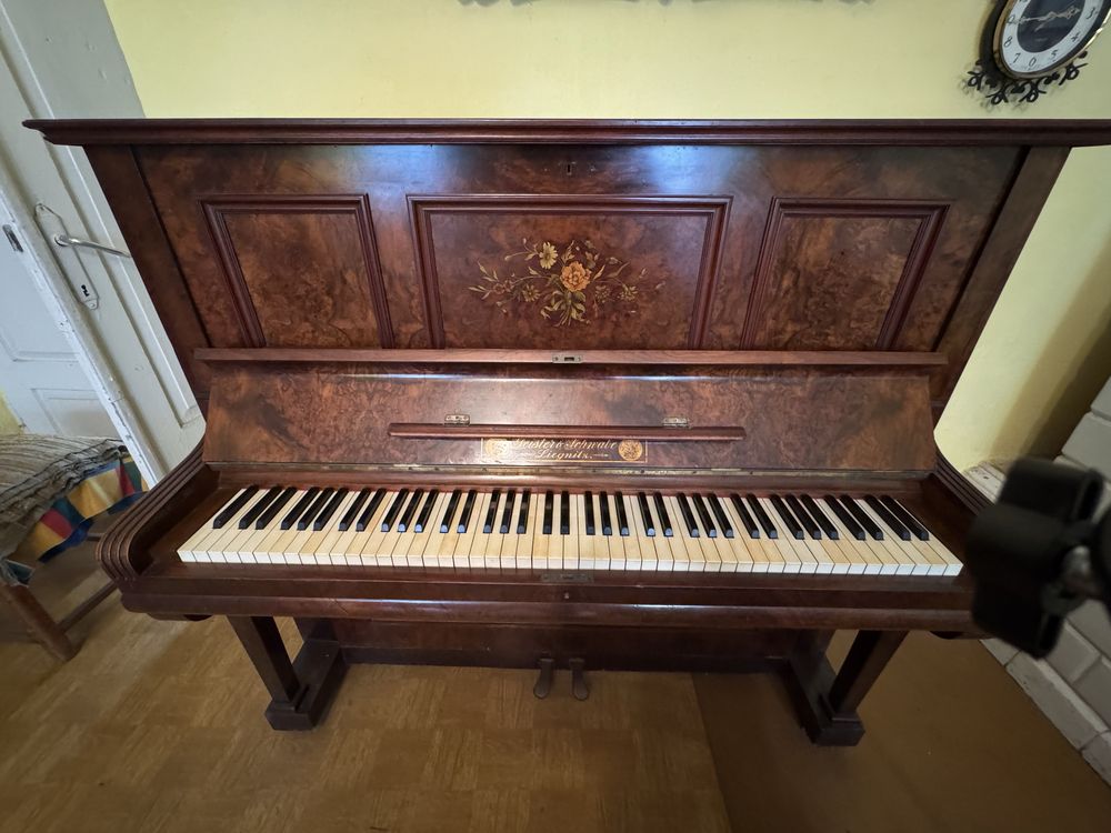 Pianino Lignitz powojenne