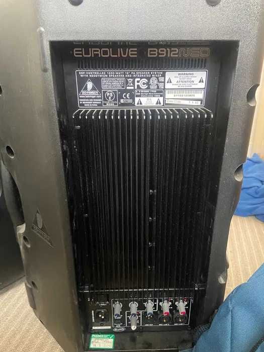 Behringer 912neo kolumna ze wzmacniaczem 1200watt