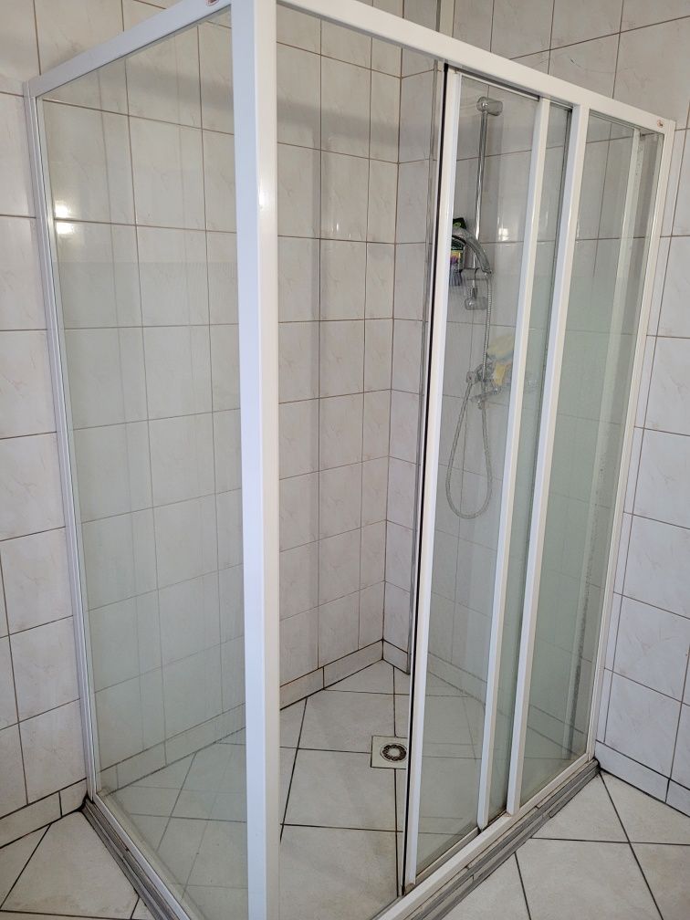 Kabina prysznicowa narożna 130 x 90