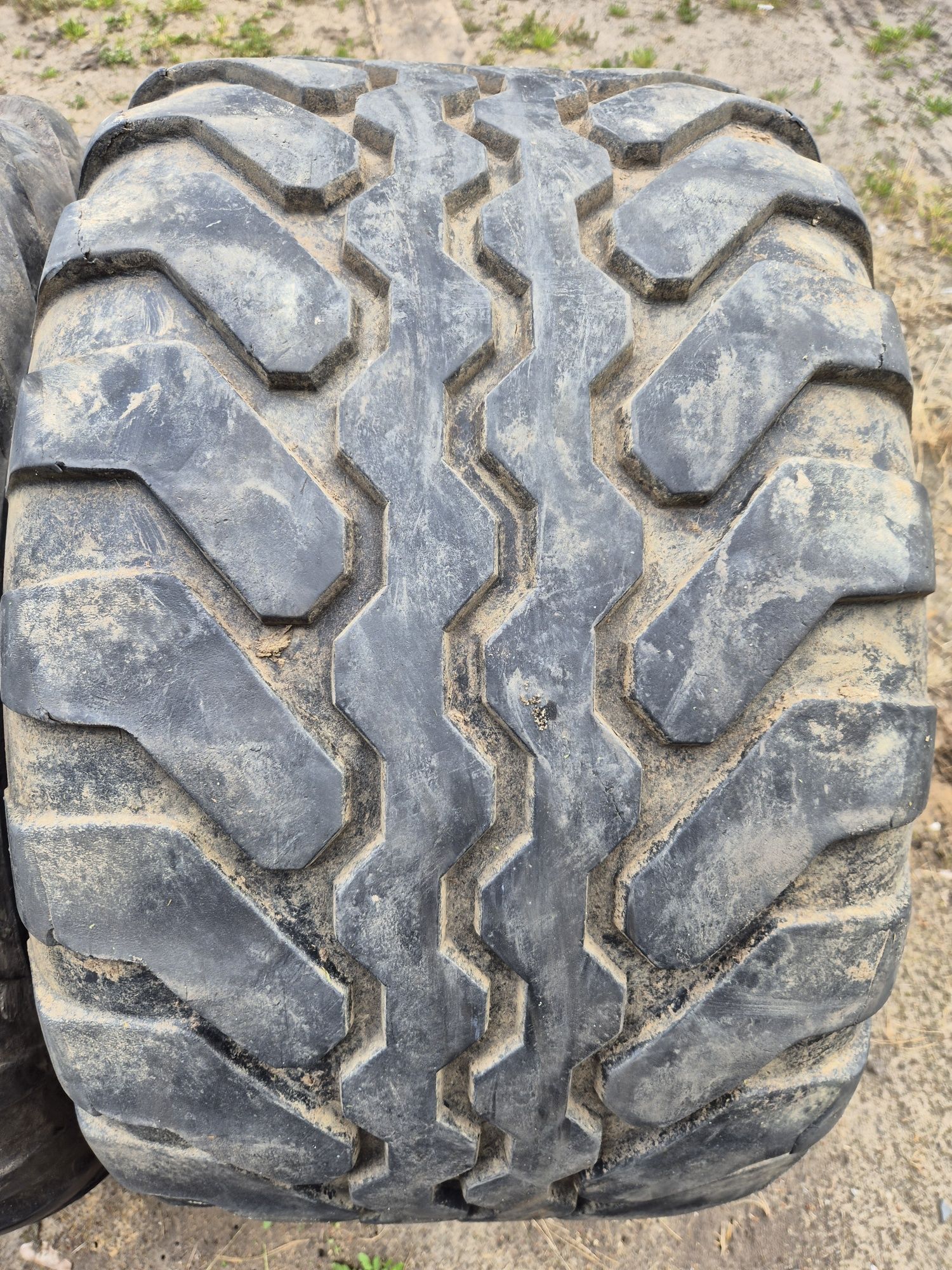 Opony 400/60-15.5  400/60r15.5