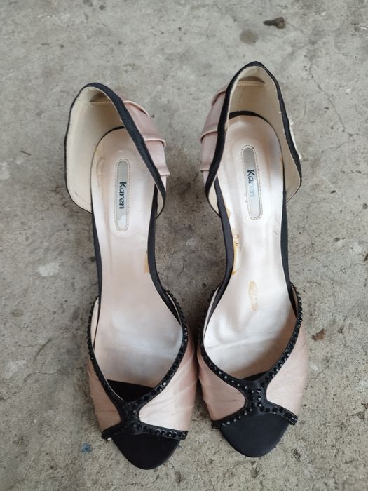 Sprzedam buty pudrowy róż