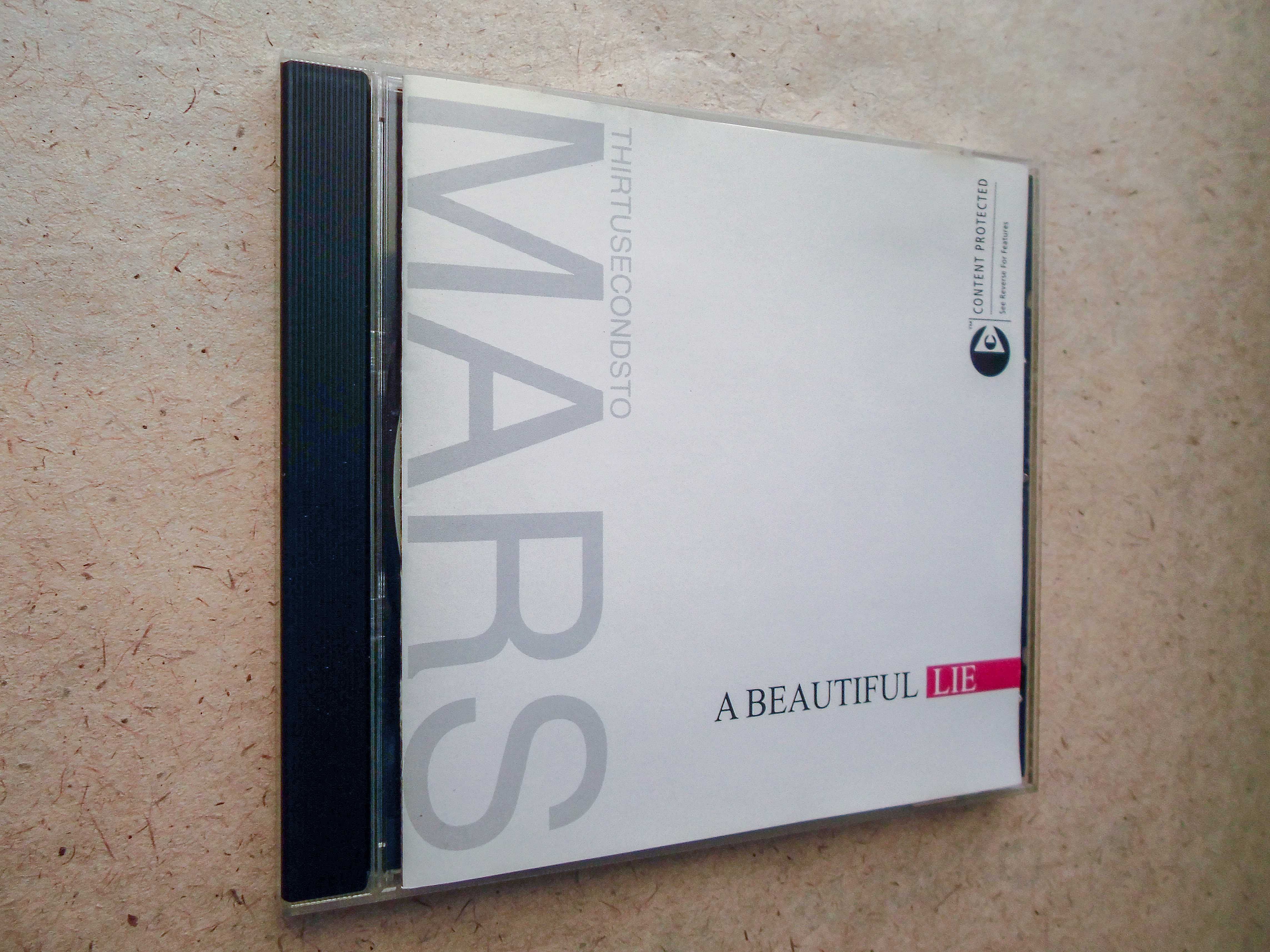 CD диск Thirtu Seconds To Mars - A Beautiful Lie