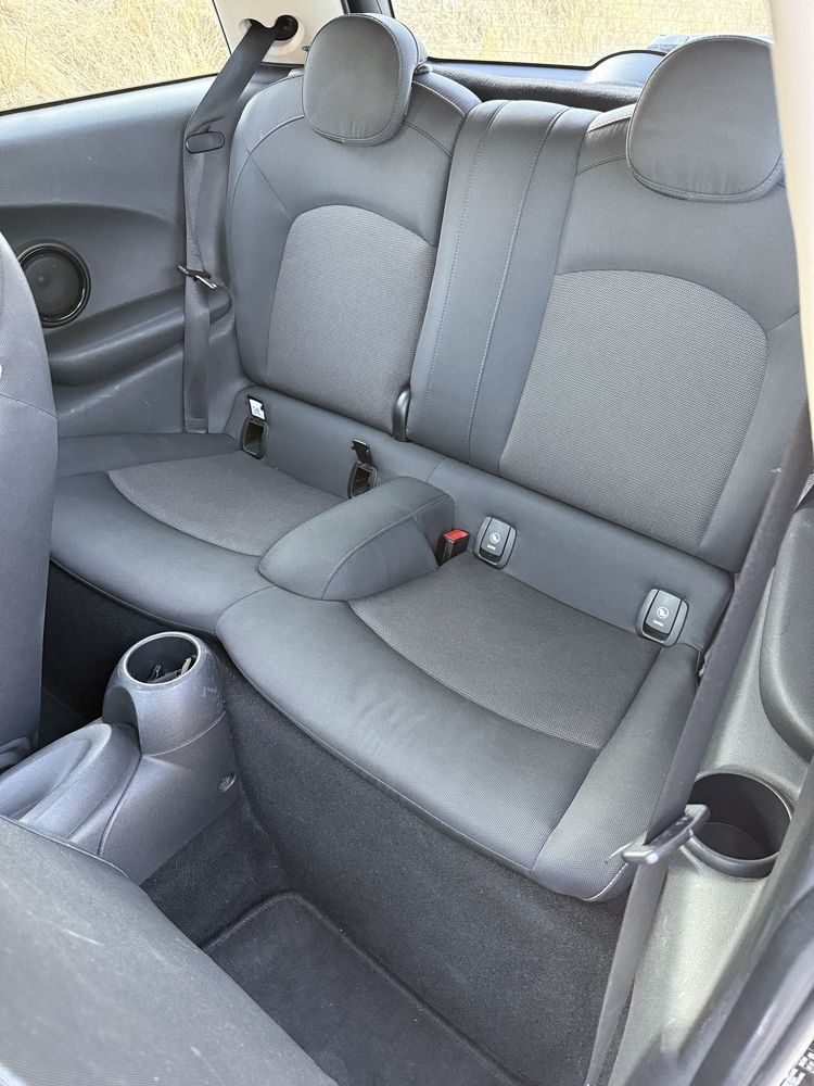 Mini Cooper One D 2015