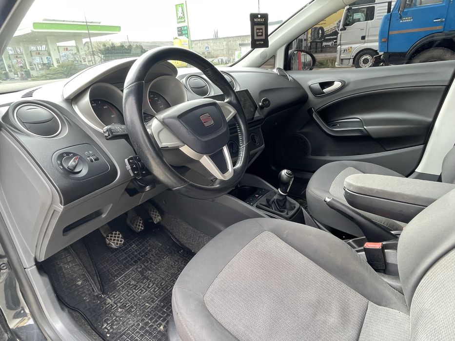 Seat Ibiza ( 2012 ) ( IDEAL )