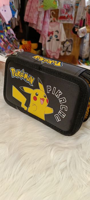 Piórnik Pokemon z wyposażeniem