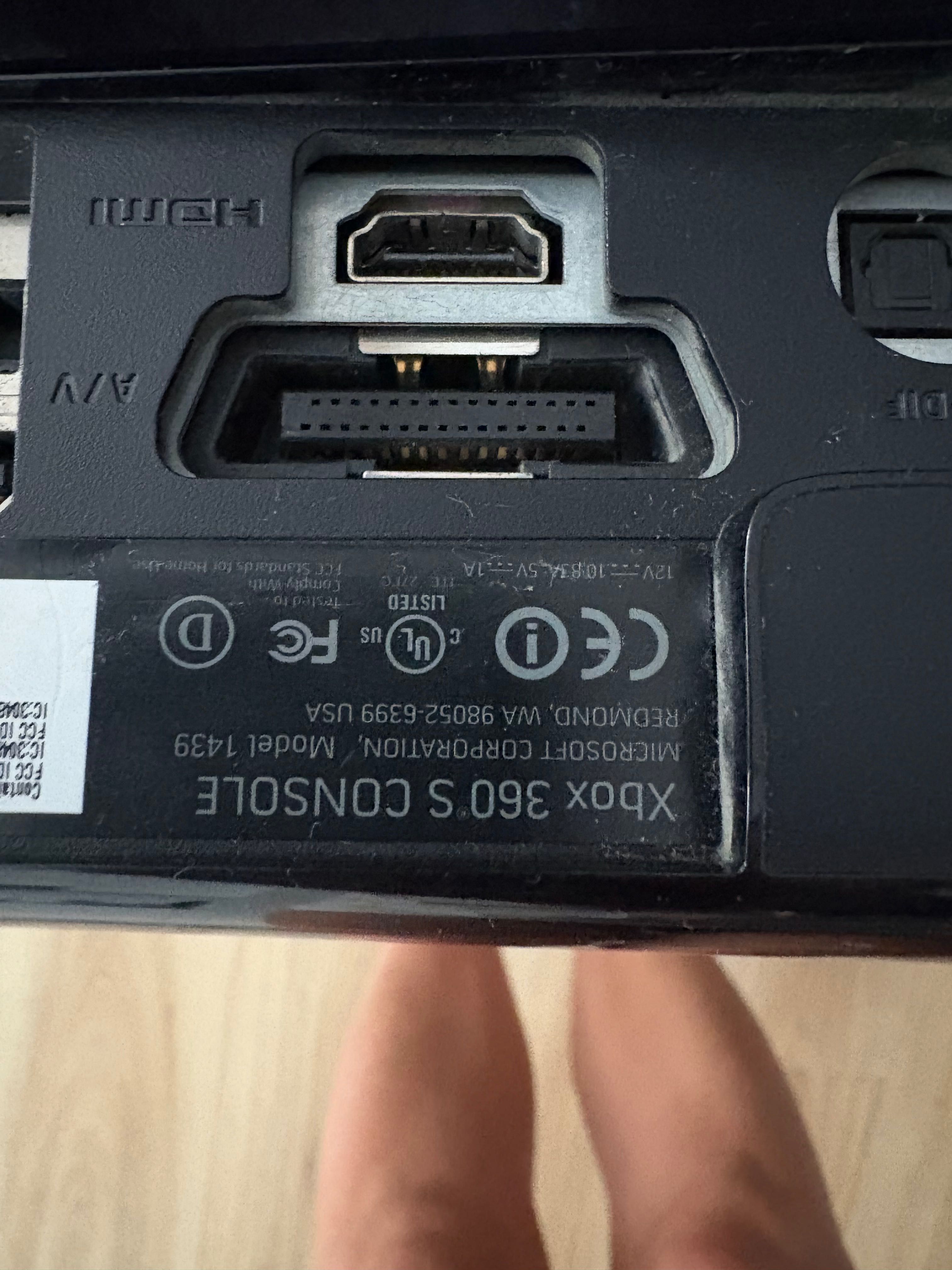 Xbox 360 zestaw gra słuchawki konsola