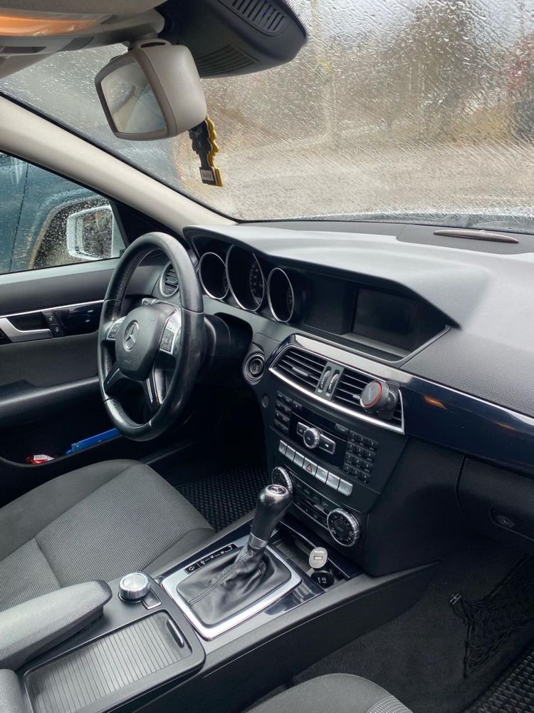 Mercedes C 220 w204