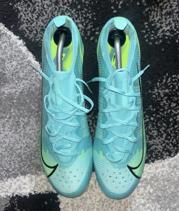 Chuteiras Nike Mercurial