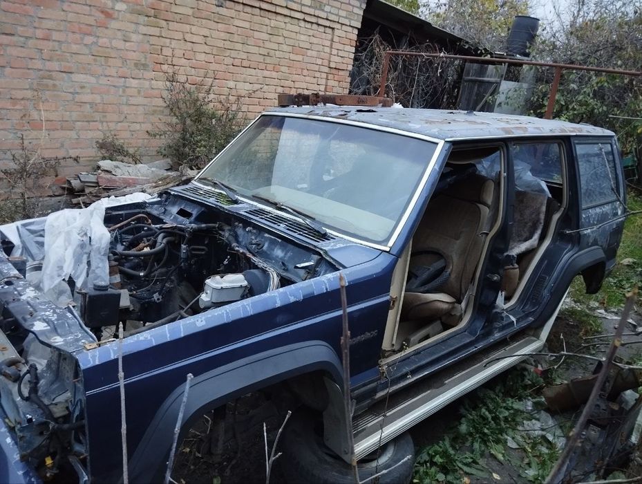 Кузов Чероки XJ джип, Jeep