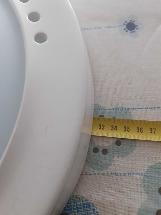 Stara plafoniera PRL-u