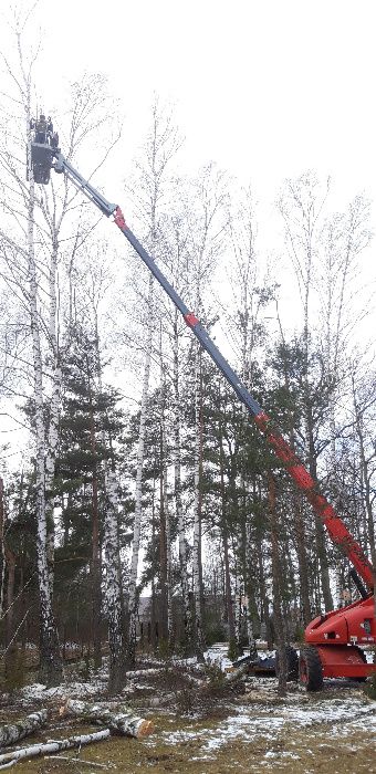 Podnośnik koszowy samojezdny terenowy wynajem wynajmę 23m Haulotte