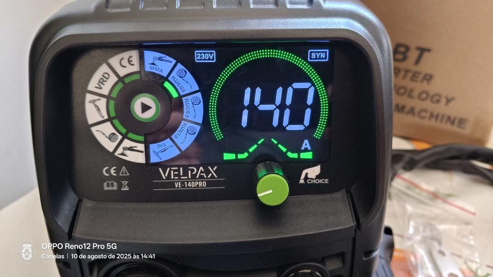 Conjunto capacete + máquina soldar VELPAX 140A 3mods