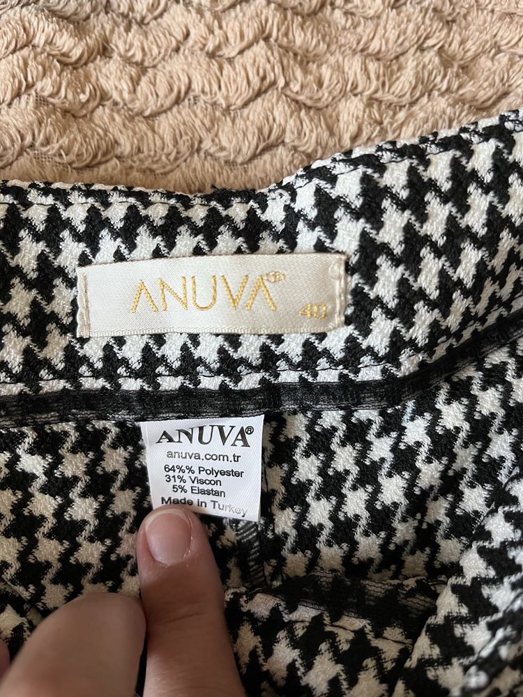 Костюм жіночий Anuva 40 розмір