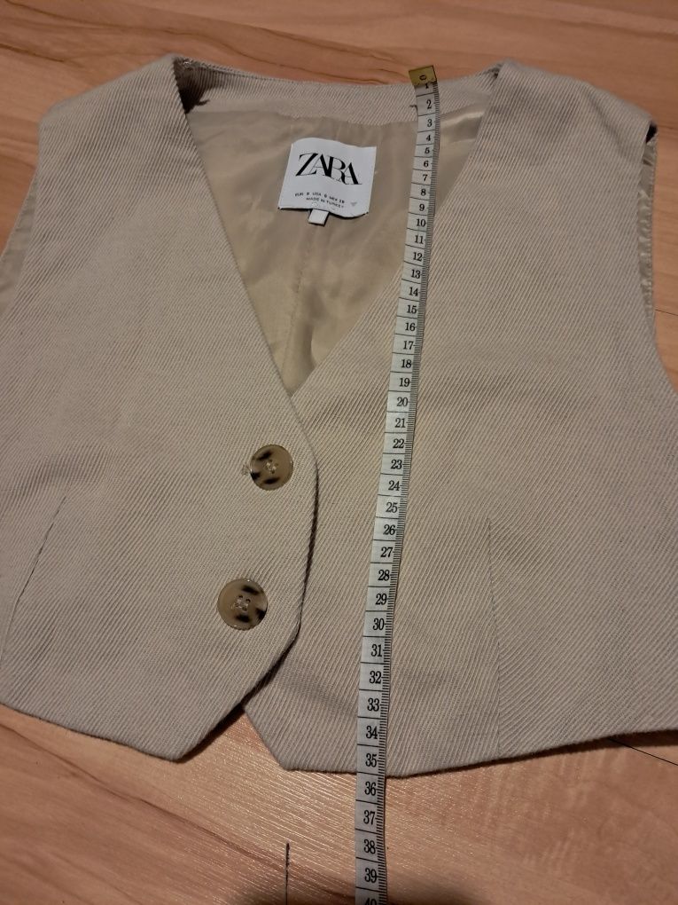 Krótka kamizelka garniturowa Zara