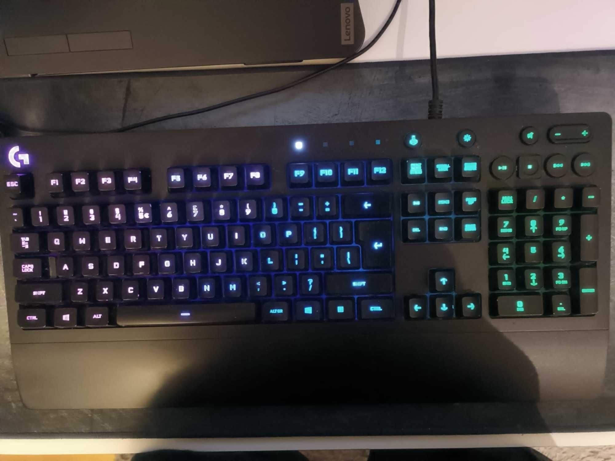 Logitech G213 - Dobry stan