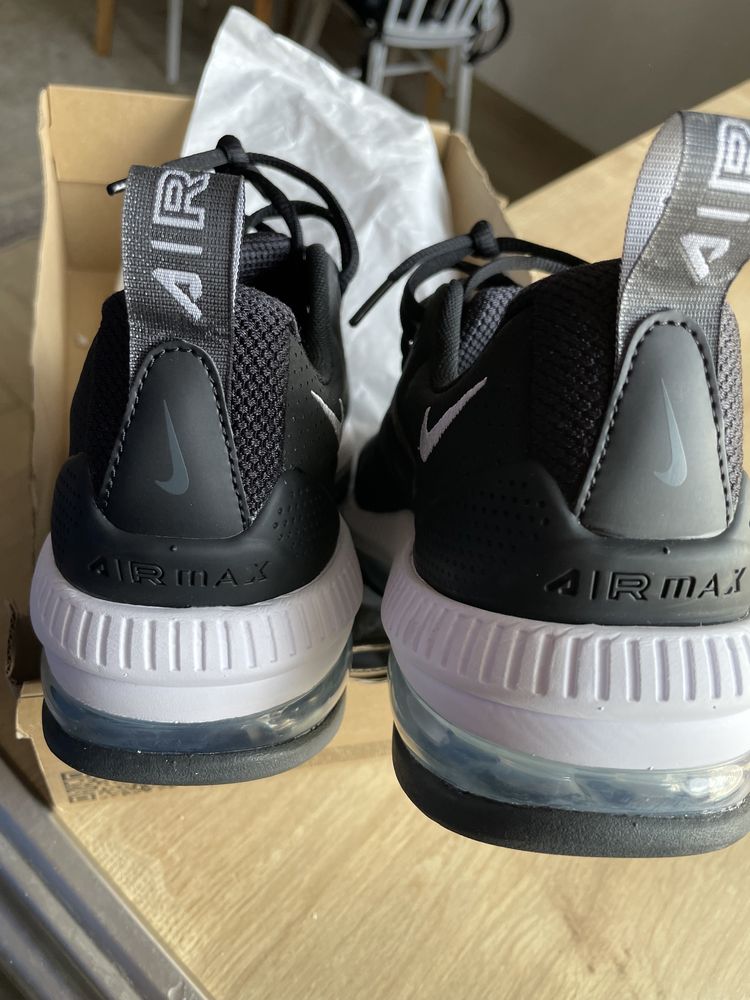 Nike Air Max Genome 41 nowe 97